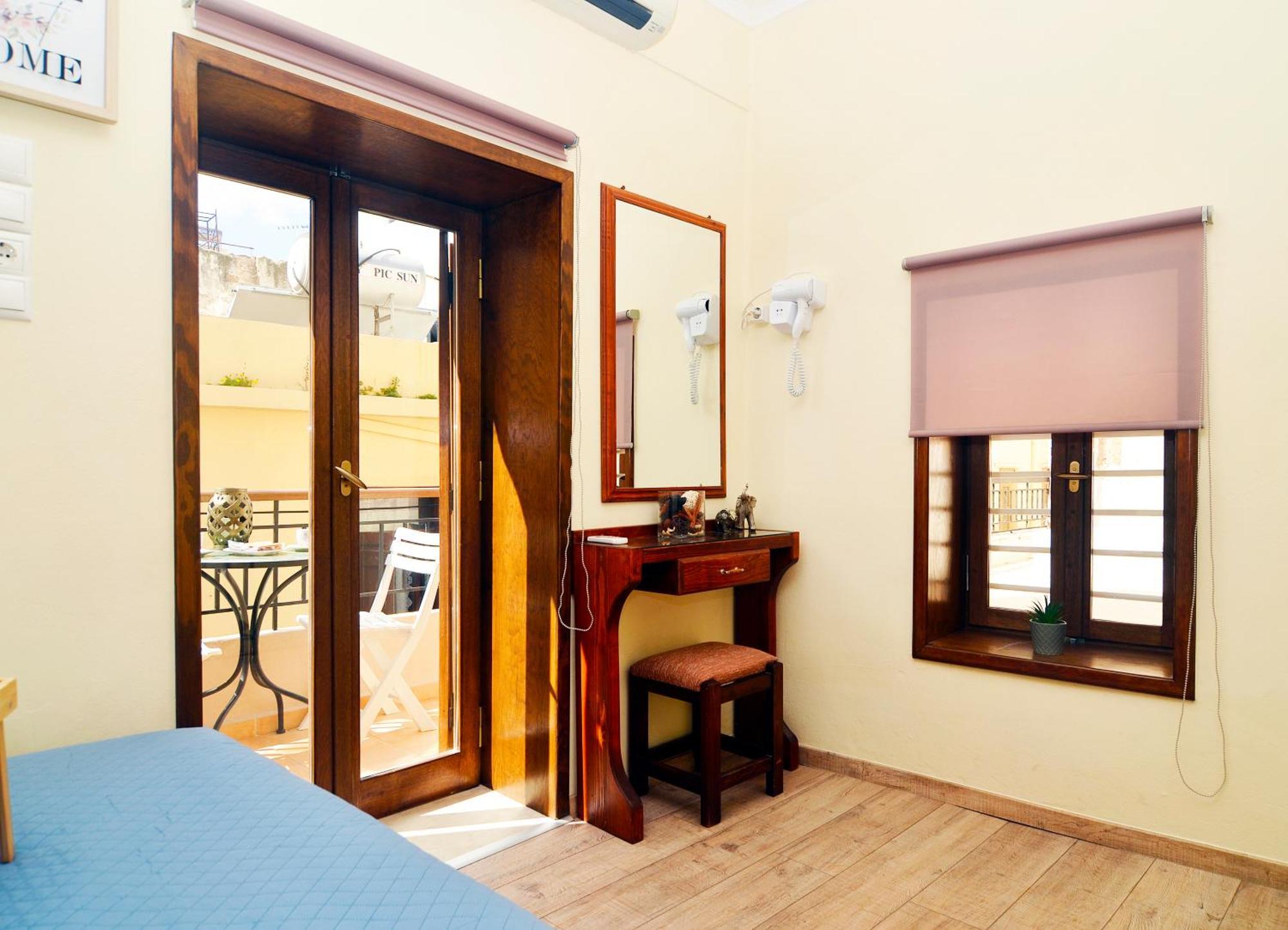 Kostas House, Old Venetian Harbor Chania Appartement La Canée