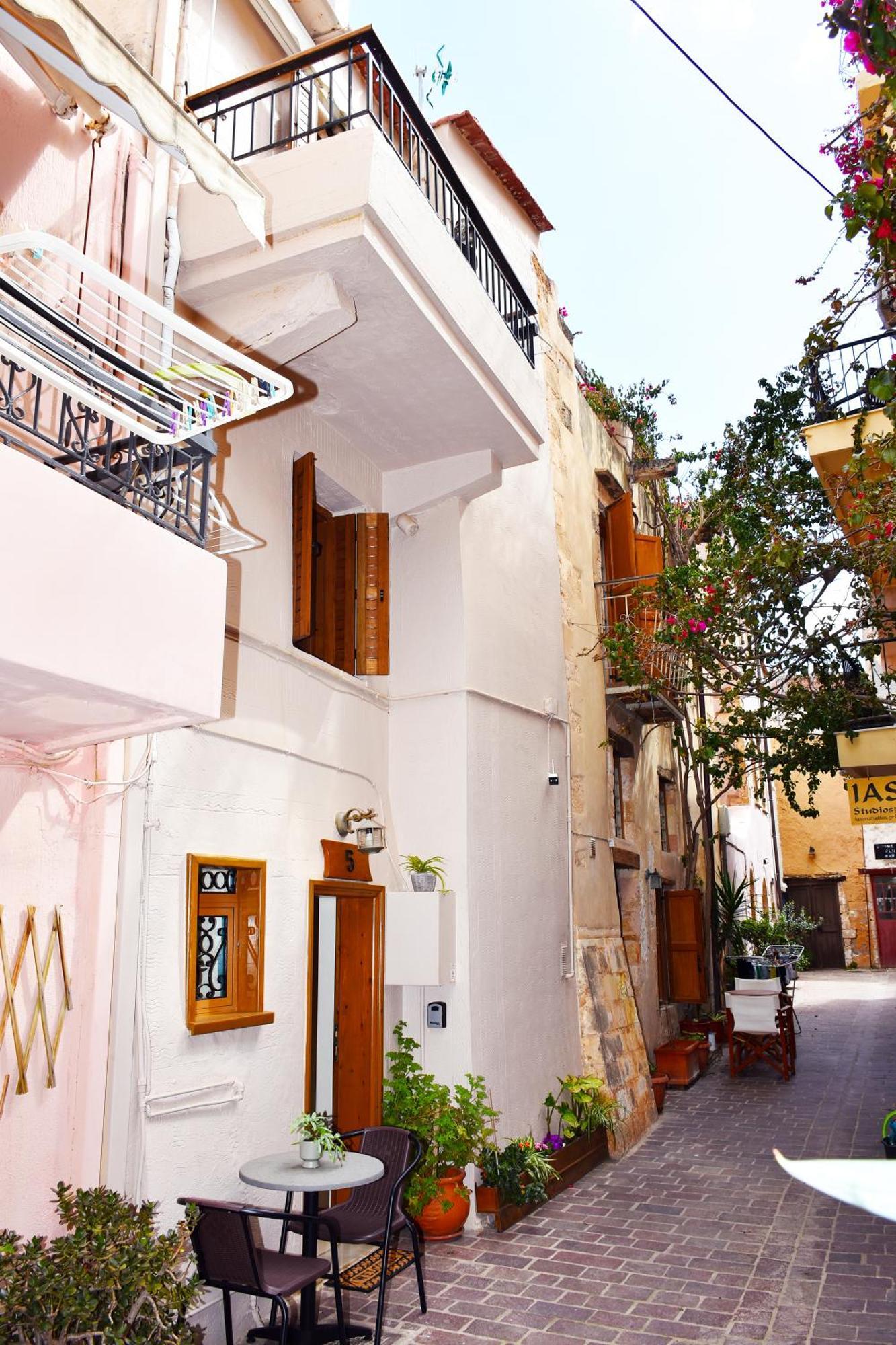 Kostas House, Old Venetian Harbor Chania Appartement *